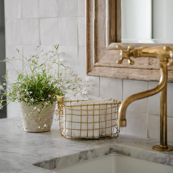Rustic Brass Wire Basket – Rectangular Organizer for Kitchen or Bath
