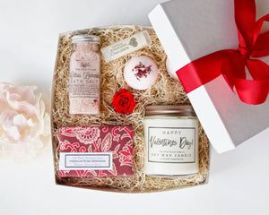 This Valentine’s Day spa gift box is an easy, thoughtful gift for a girlfriend or wife. It includes natural soap, bath salts, a candle, bath bombs, and lip balm, ships gift-ready, and requires no wrapping.